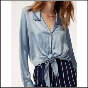 Aritzia Wilfred Peaufiner Blouse - Excellent Condition XS